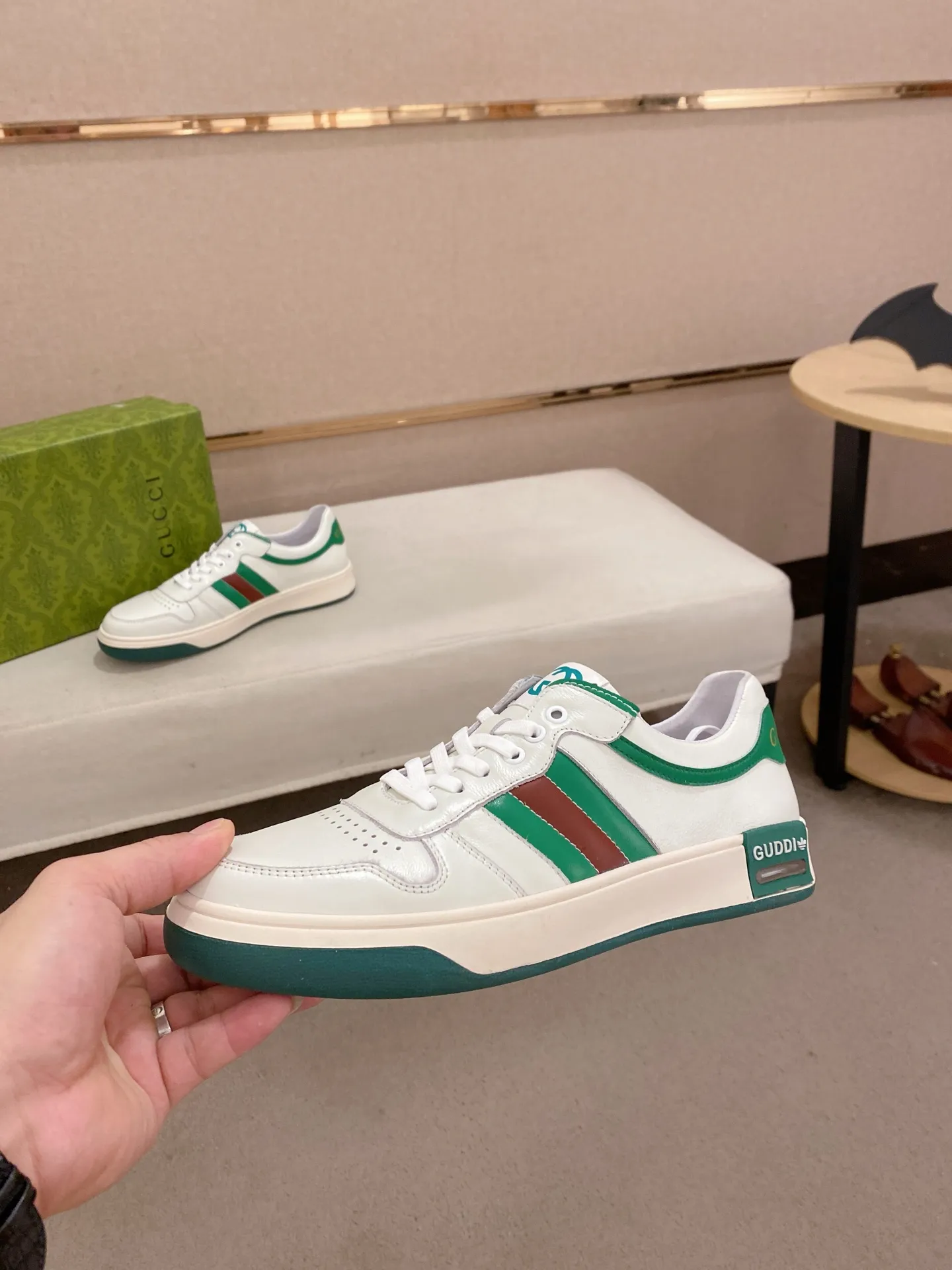Men's clothing and shoes💰:440💰 (Gucci) The latest 🎁🎁casual and fashionable men's shoes👟 from the official website, hot style 💥 style is simple and elegant, exclusive for trendy men. Unique latest brand elements from the official website 👑original Gucci decoration, fashionable and generous, original cowhide leather ✅sheepskin lining, official website designated wear-resistant casual outsole, classic model taken at the counter in kind🎬38-44